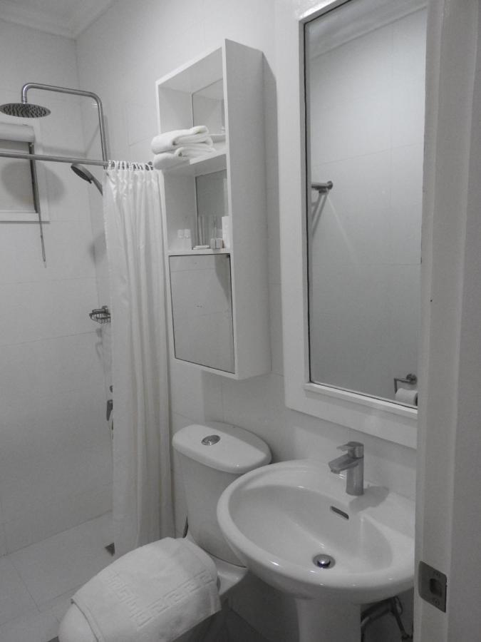 Sarita Bed And Breakfast Laoag Esterno foto